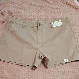 🍉Women's Tan Shorts